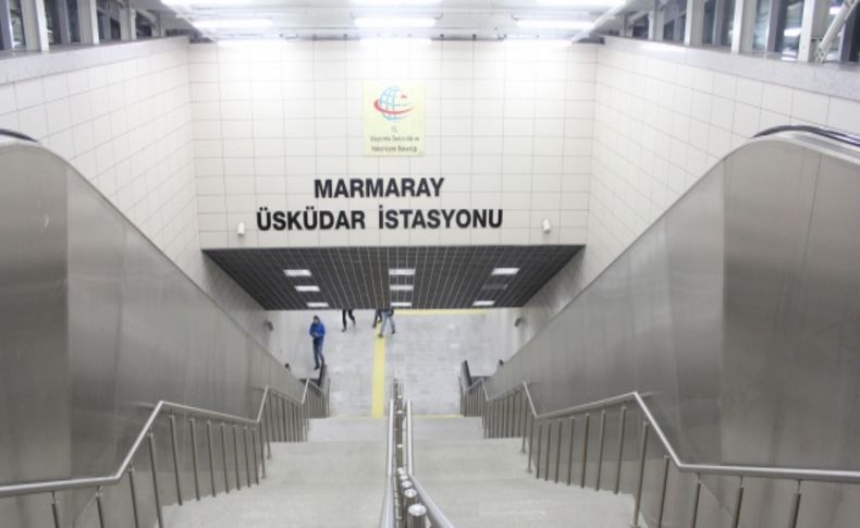 Marmaray ücretli seferlere başladı