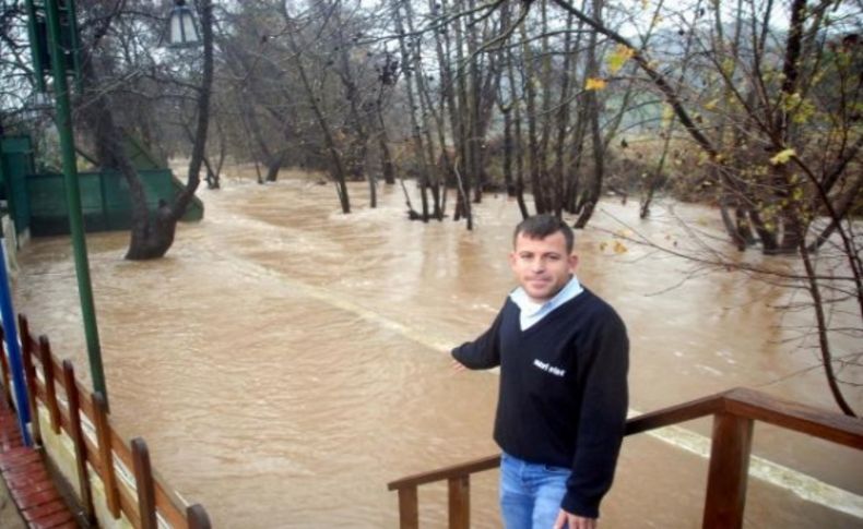 Marmaris'te yağmur etkili oldu