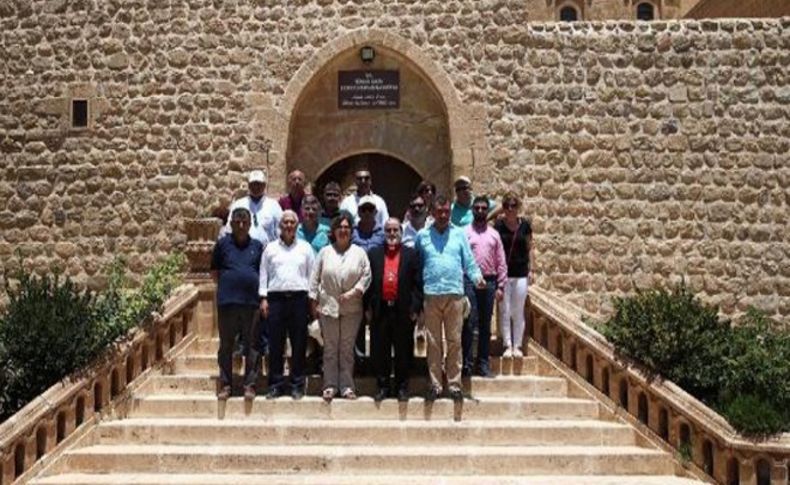 Mardin turunda rehberi çocuklar oldu