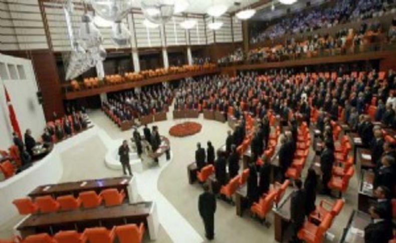 İzmirli vekiller arasında Türeli ve Vural lider gidiyor!