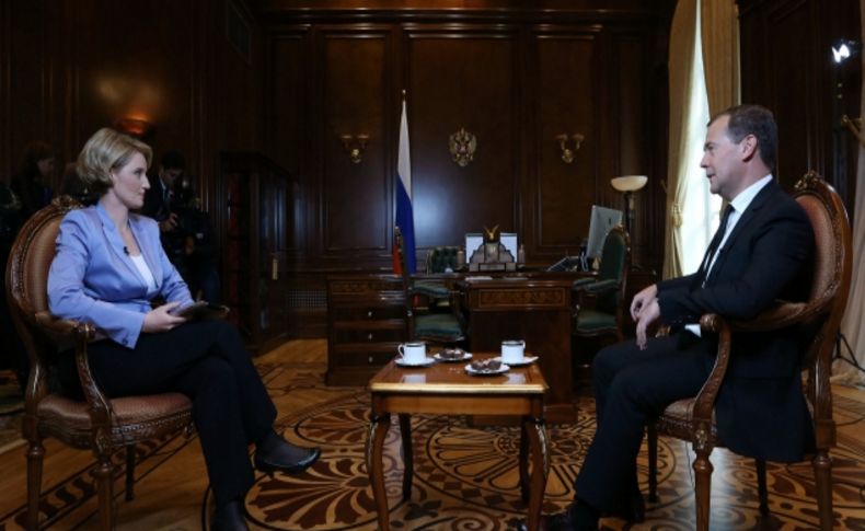 Medvedev, Orta Doğu konusunda Batı'yı tabak mağazasına giren file benzetti