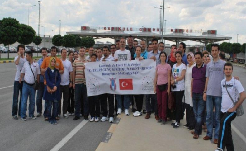 Melikşah Üniversitesi 40 girişimci adayını Avrupa’ya yolcu etti