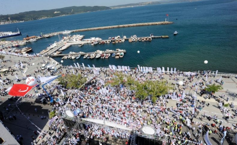 Memur-Sen'in Çanakkale'deki 1 Mayıs kutlaması bayram havasında geçti