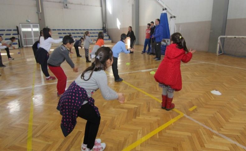 Menderes'te halk dansları gösterisine hazırlık