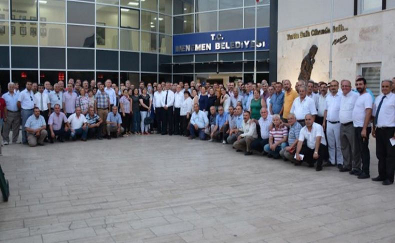 Menemenliler demokrasi ve cumhuriyet için buluşacak