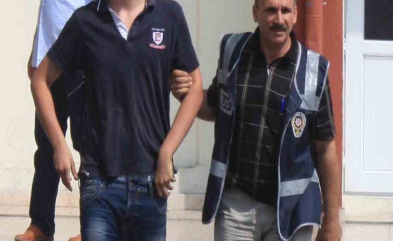 Mersin'de gözaltına alınan 'Gezi' eylemcileri adliyeye sevk edildi