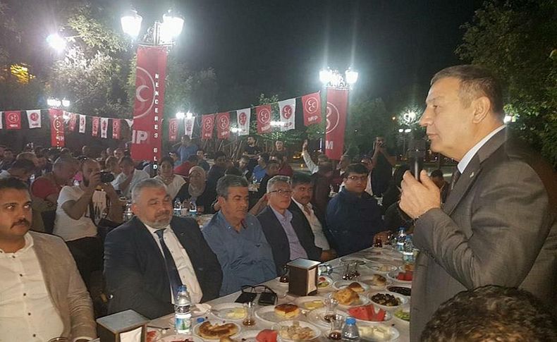 MHP İzmir gece gündüz sahada