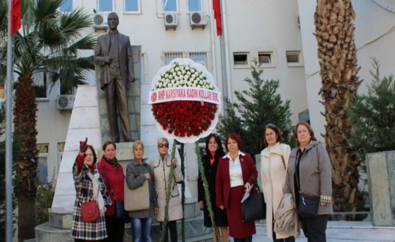 MHP Karşıyaka Kadın Kolları Ata’ya şükranlarını sundu