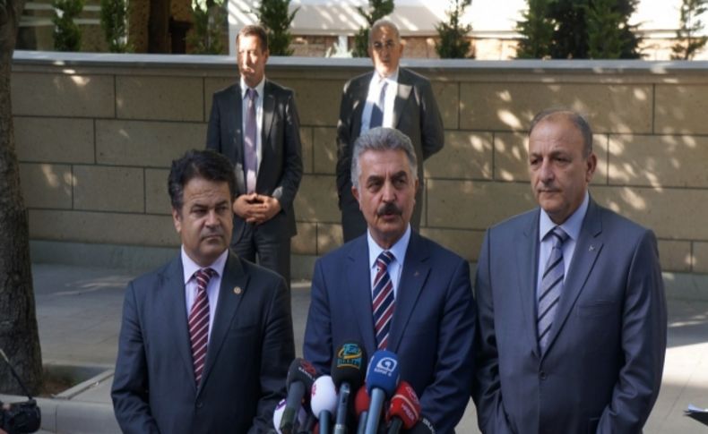 MHP, MYK toplantısını iptal etti, Bahçeli Demirel’in cenazesine katılacak