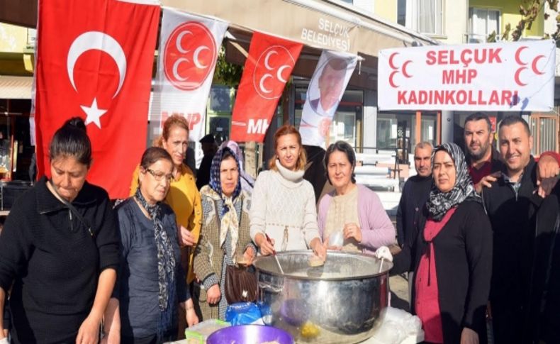 MHP’den 3000 Kişilik Aşure