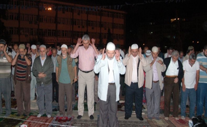 Mısır'da ölen Müslümanlar için Kütahya'da dualar edildi
