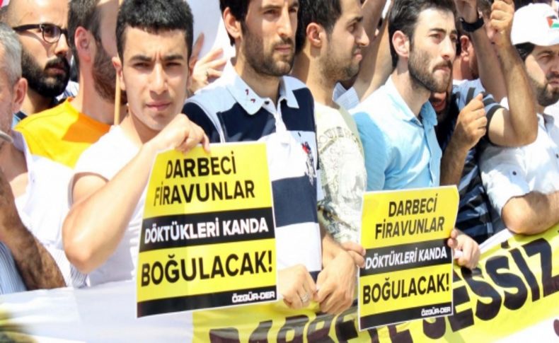 Mısır'daki kanlı müdahaleye dualı protesto