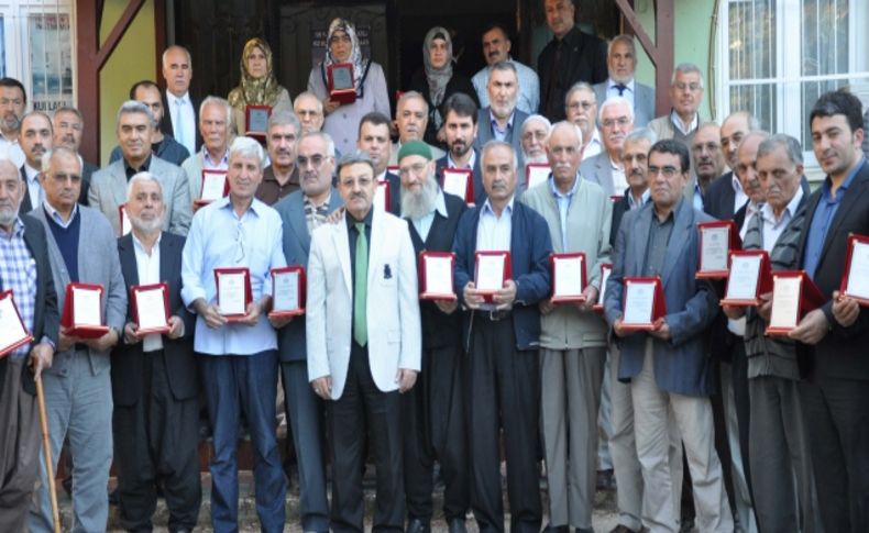 Müftülükten emekli din görevlilerine plaket