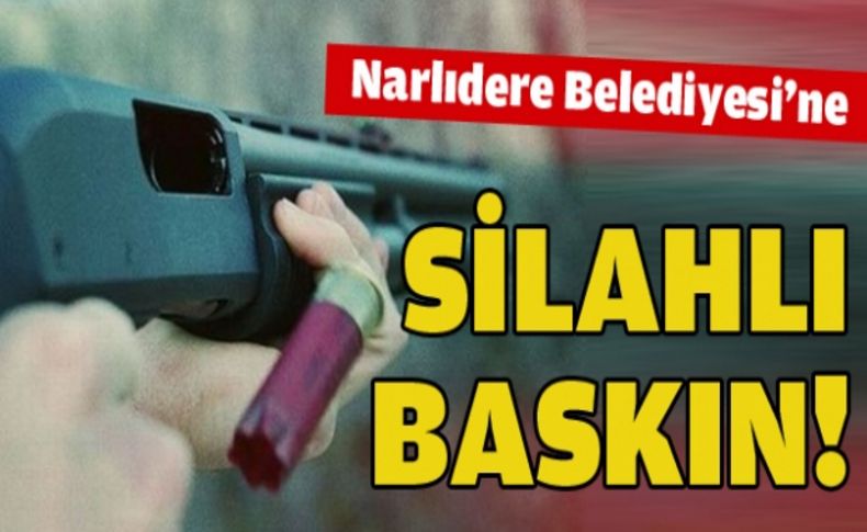 Narlıdere Belediyesi'nde hareketli saatler: Elinde silahla belediyeye geldi