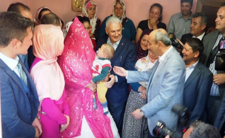 Yıldırım'dan yeni evli çifte nasihat