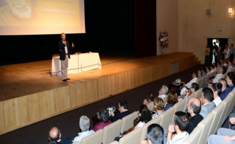 Necip Fazıl, Beylikdüzü’nde anıldı