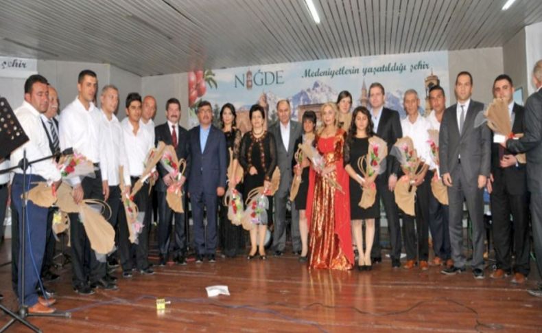 Neşat Ertaş, Niğde'de anıldı