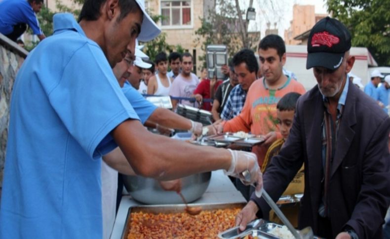 Nevşehir’de her gün bin 500 kişiye iftar yaptırılacak