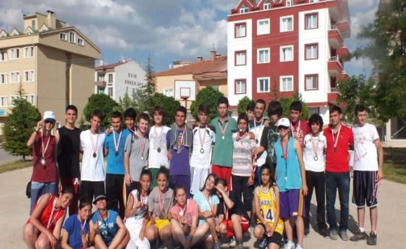 Nevşehir’de sokak basketbolu coşkusu