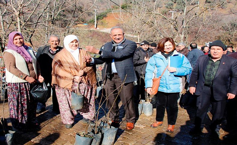 Ödemiş Belediyesi'nden 5 köye 7 bin 556 fidan