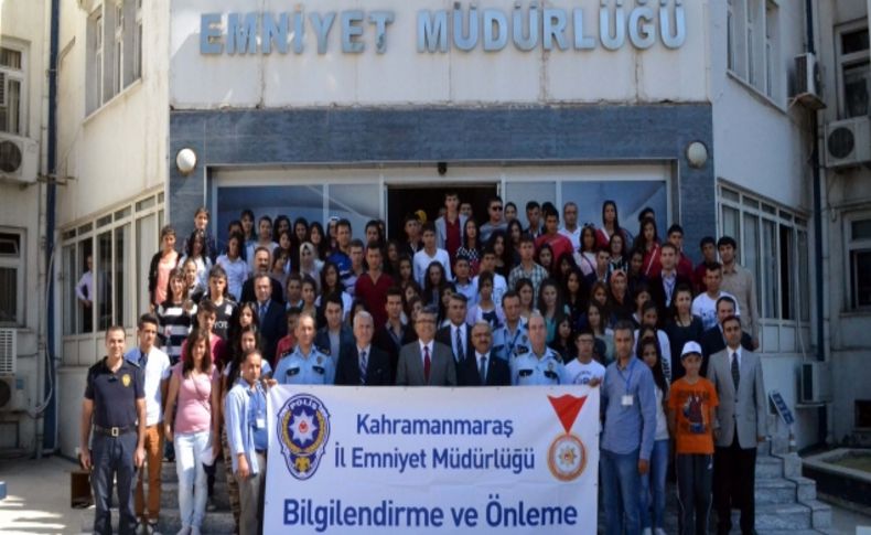 Öğrenciler, edeler diyarından şehitler mekanına uğurlandı