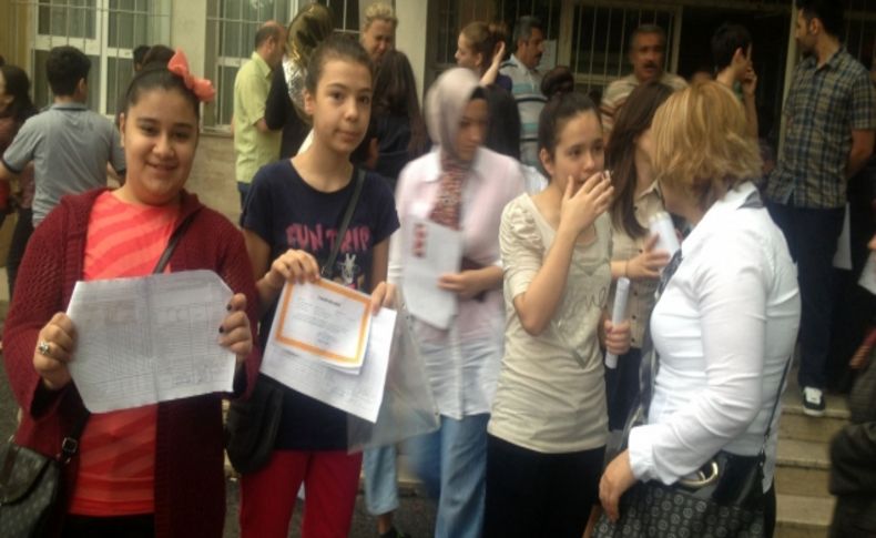 Öğrencilerde karne heyecanı