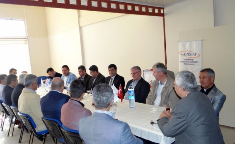 Okuma salonuna gelen öğrencilere 'ağız ve diş sağlığı' anlatıldı
