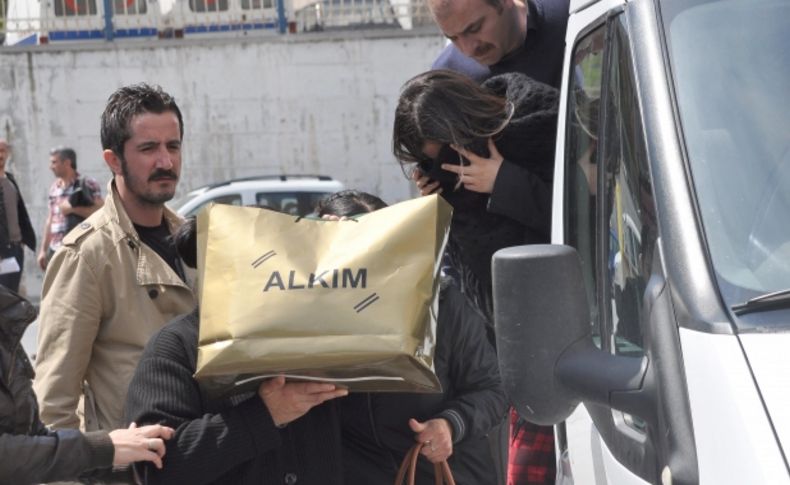 Öldürülen iki aylık gelinin babasından son isteği çilek olmuş