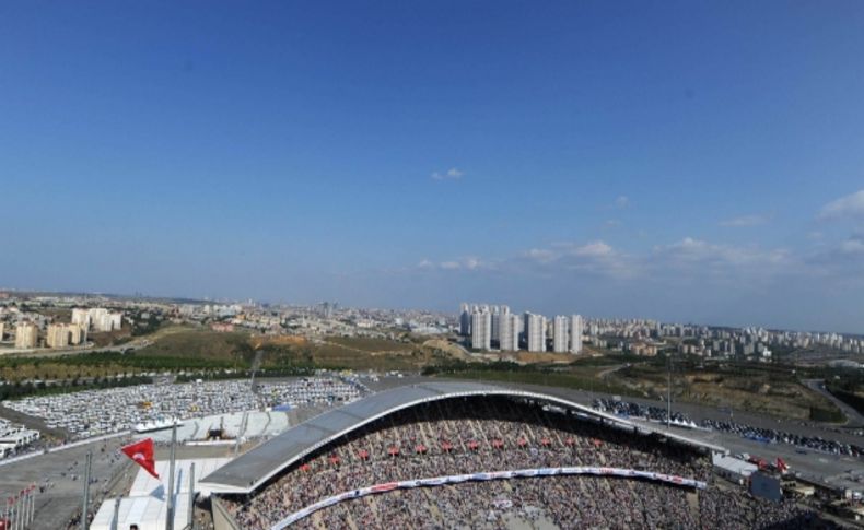 Olimpiyat Stadı doldu, gözler başlama saatinde