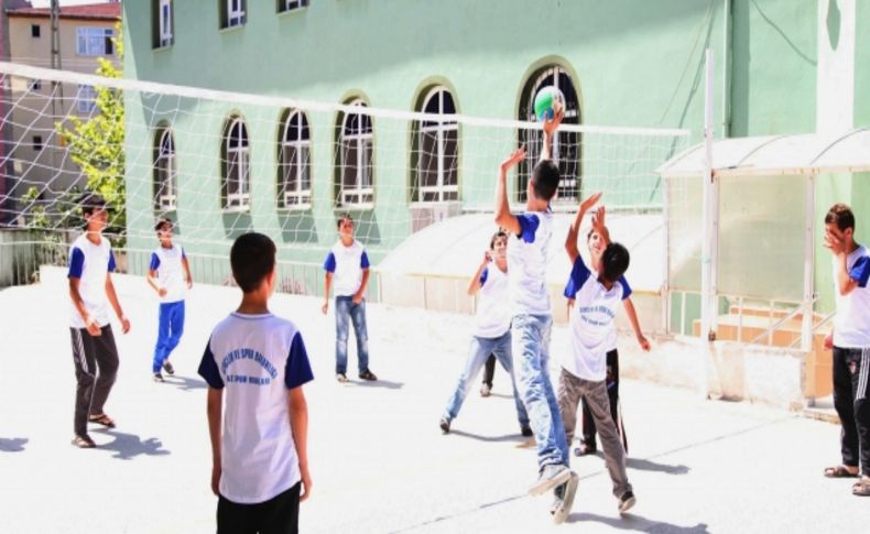 Önce Kur’an-ı Kerim öğreniyorlar sonra da spor yapıyorlar