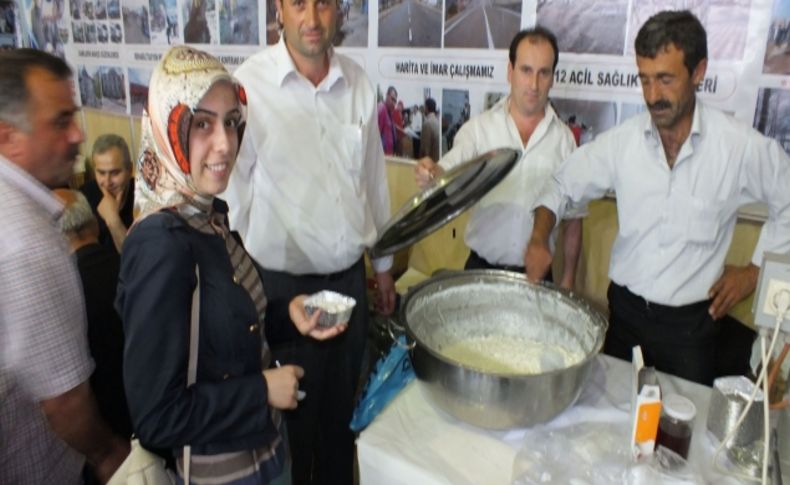 Ordulular, mısır çorbası hasretini İlküvez standında gideriyor