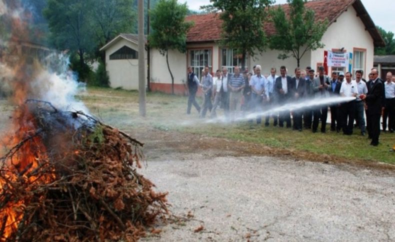 Orman köylerine su tankeri dağıtıldı