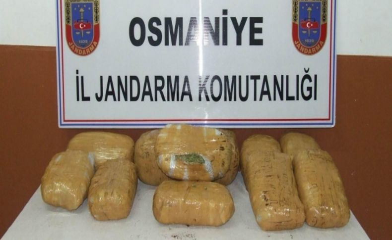 Osmaniye’de 34 kilogram kubar esrar yakalandı