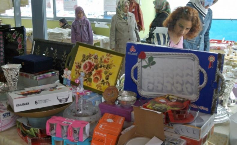 Osmaniye'de öğrenciler yararına kermes açıldı