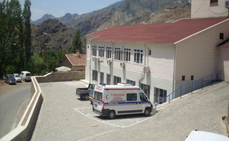 Otomobil Çoruh Nehri’ne uçtu: 2 yaralı, 3 kayıp
