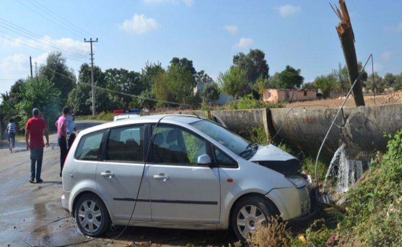 Otomobil kanalete çarparak durabildi