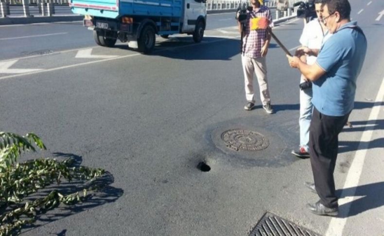 Otoyoldaki çukur tehlike saçıyor