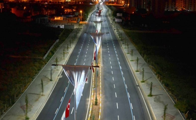 Özcan: Yol çalışmalarını Mersin halkı memnuniyetle karşıladı