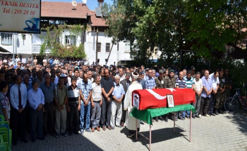 Özel Harekatçı polis trafik kazasında hayatını kaybetti