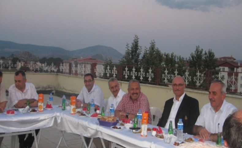 Özel Yıldırım Koleji’nin iftarında birlik beraberlik pekiştirildi