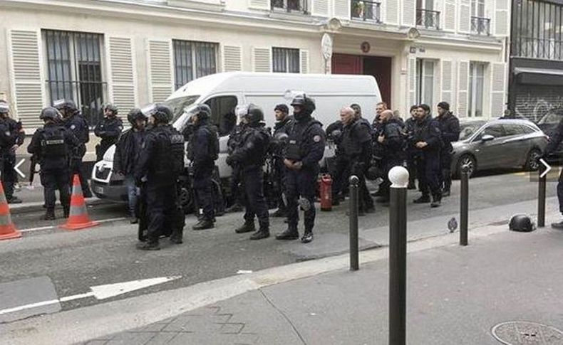 Paris'te rehine krizi: Büyükelçi'yi istedi