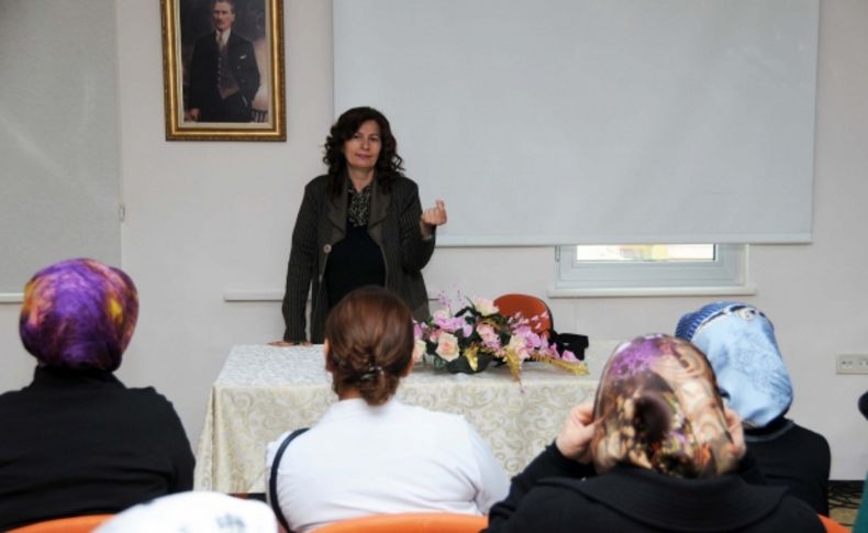 Pursaklarlı kadınlara 'evliliği sürdürme sanatı' semineri