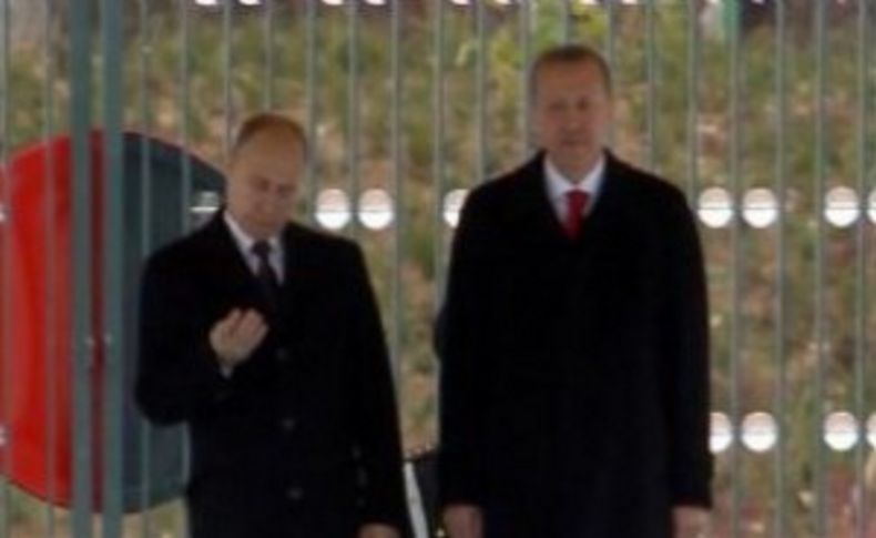 Putin ezber yaparken yakalandı