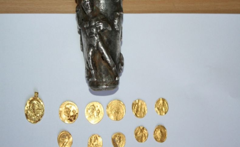 Reyhanlı'da bir ayda 1 ton esrar, 34 ton kaçak akaryakıt ele geçirildi
