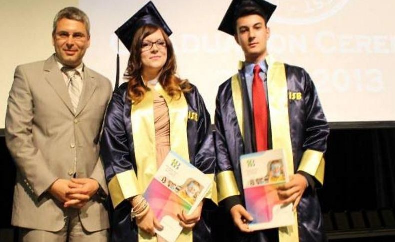 Romanya'daki Türk okulu ISB, 11’inci mezunlarını coşkuyla uğurladı