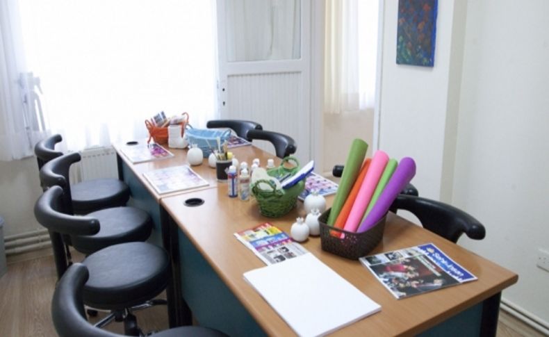 Ruhi bunalımda olanları rehabilite ediyor, üretken kılıyor