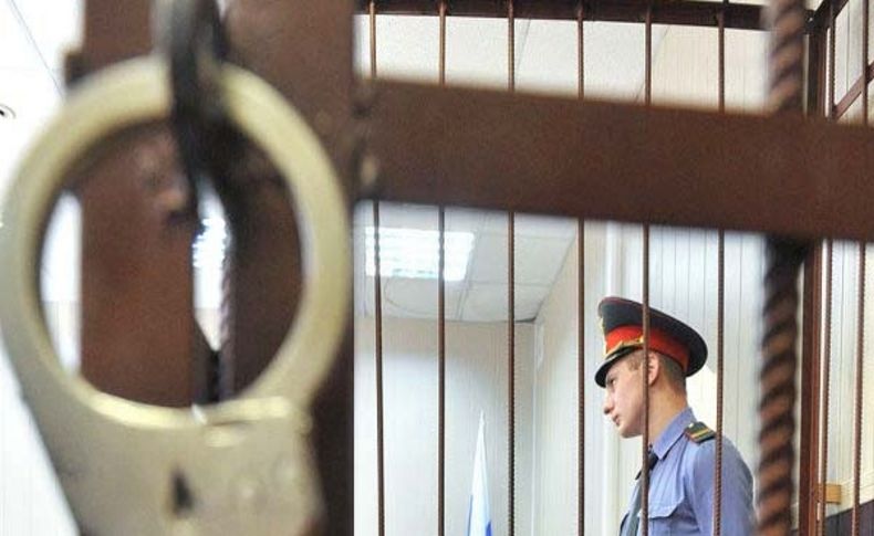 Rus polisinden yurt dışına 1,1 milyar dolar kaçıran çeteye baskın