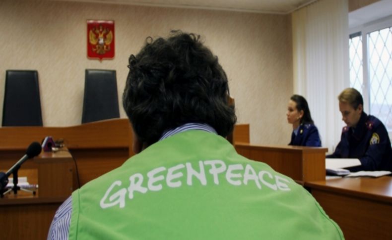 Rusya mahkemesinden 30 Greenpeace eylemcisine 2 ay tutuklama