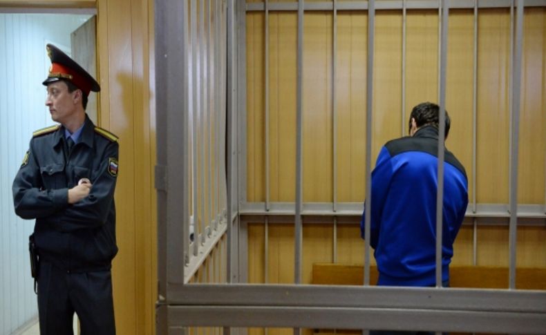 Rusya’da kız yüzünden Türk işçi, Tacik işçiyi bıçakla ağır yaraladı