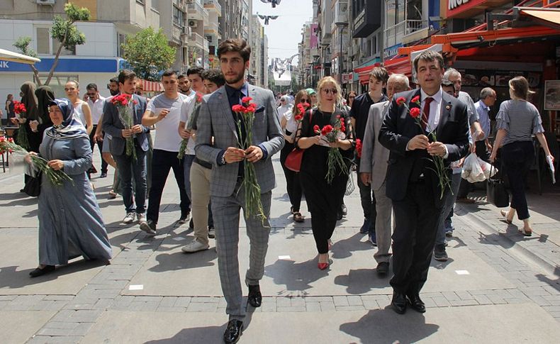 Saadet’li adaylardan Alsancak’ta sevgi yürüyüşü